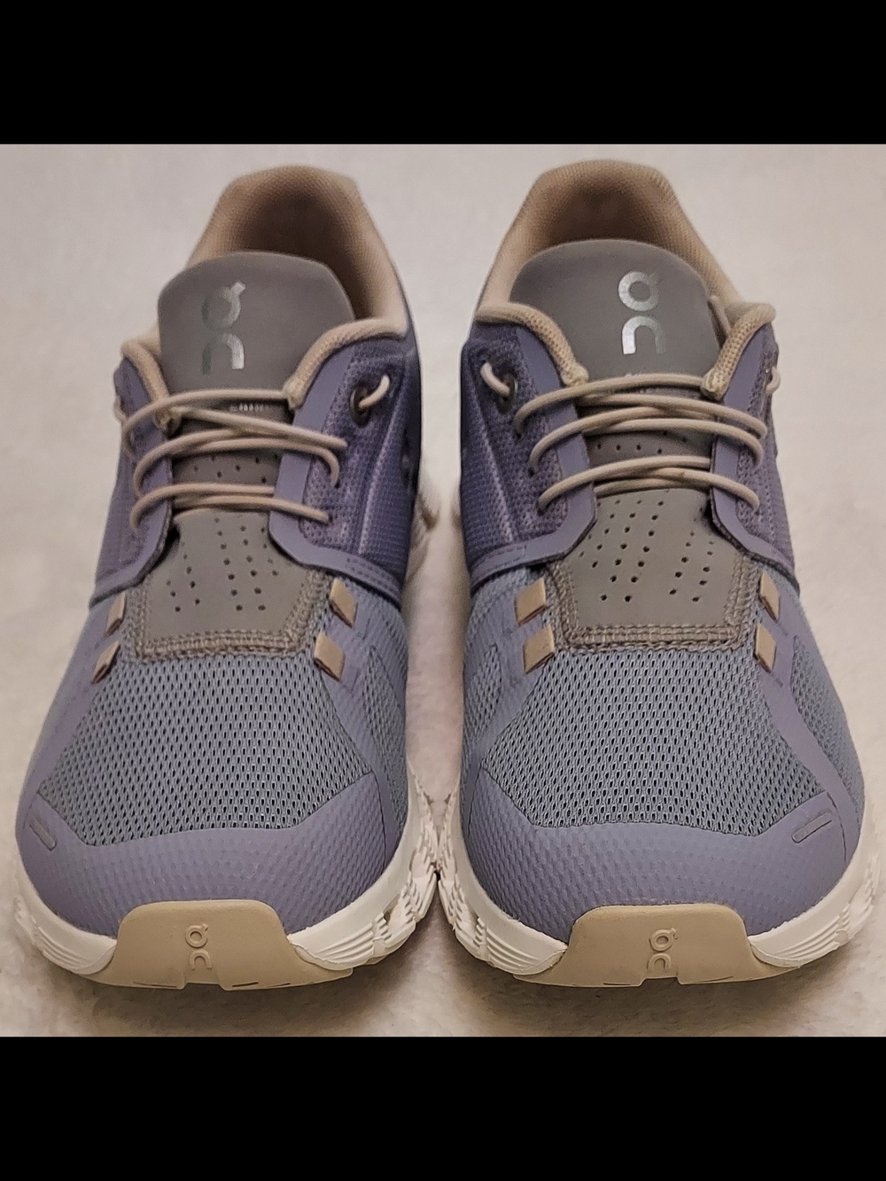 On Cloud 5 Womens Size 8 Purple White Athletic Running Walking Shoes Sneakers